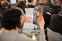 Un momento della presentazione tra il pubblico